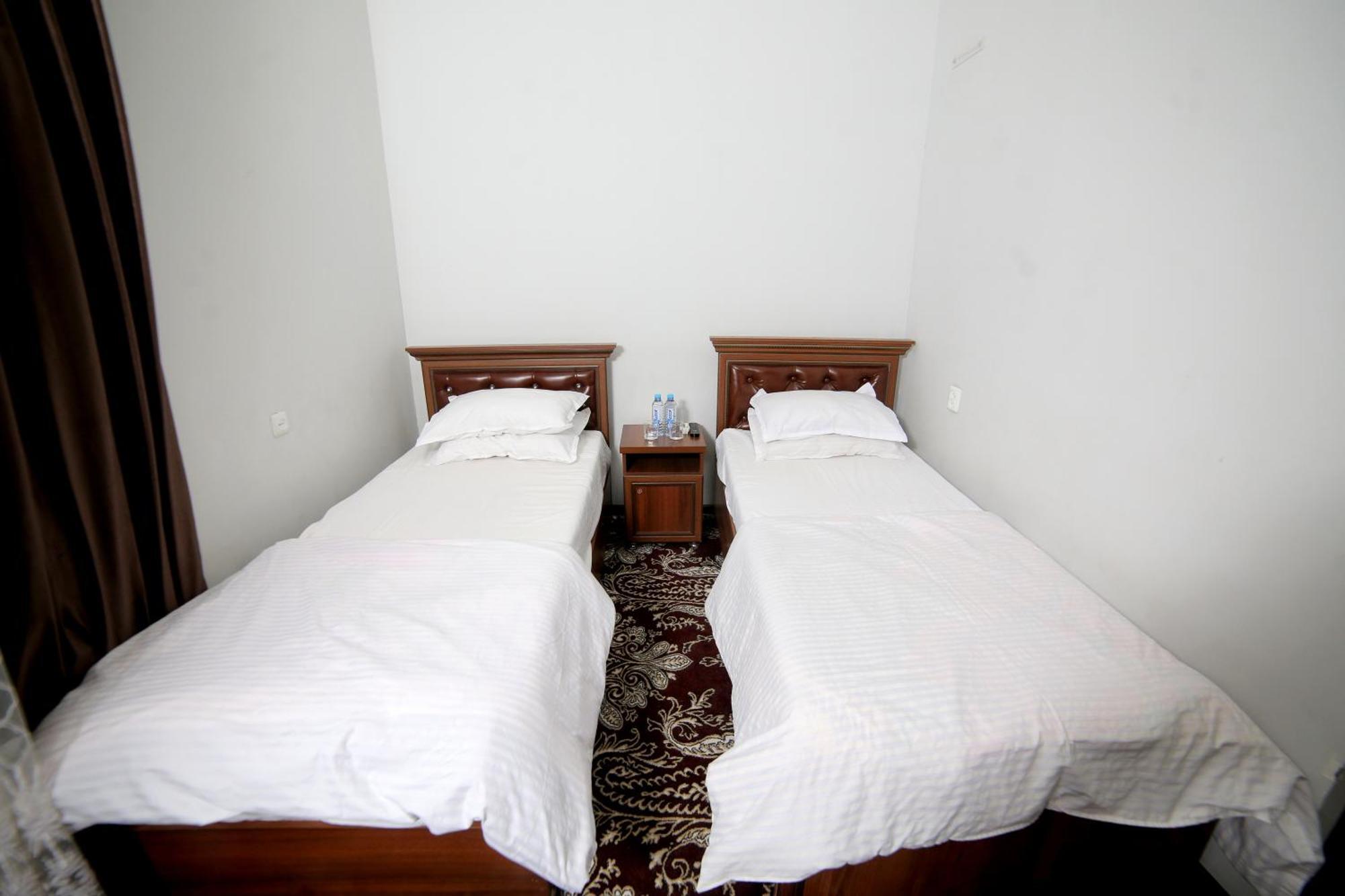 חיווה Sarbon Hotel מראה חיצוני תמונה